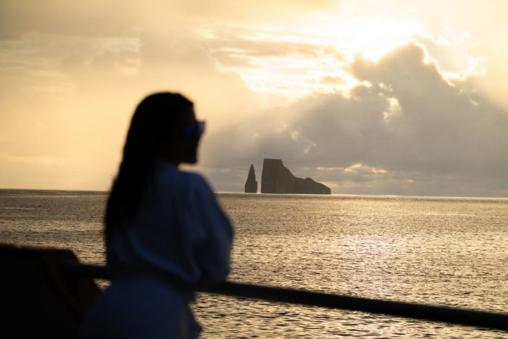 Solo traveler promotional rate Galapagos