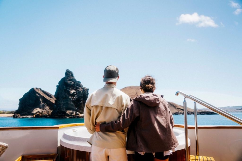 Galapagos multi-generational travel Ecoventura