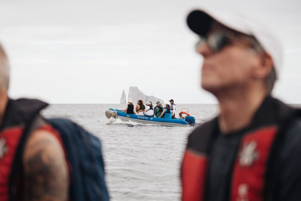 galapagos oldest island facts