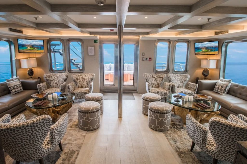 Galapagos yacht charter vs stateroom