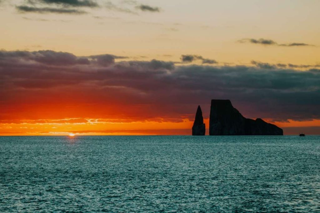 is April a good time to visit the Galapagos